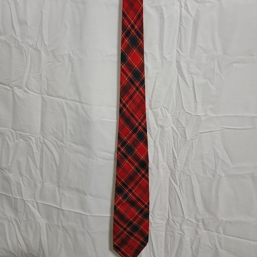 Scottish tie 